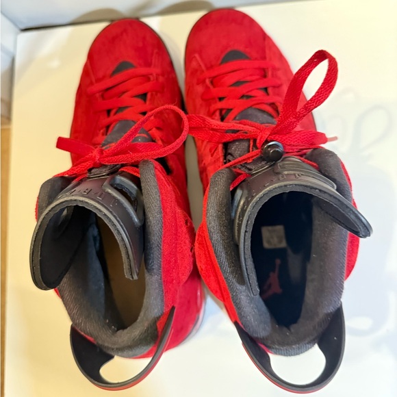 SOLD Air Jordan 6 Retro Toro Bravo 2023 (GS). Suede. Varsity Red. Size 10. - Picture 10 of 11